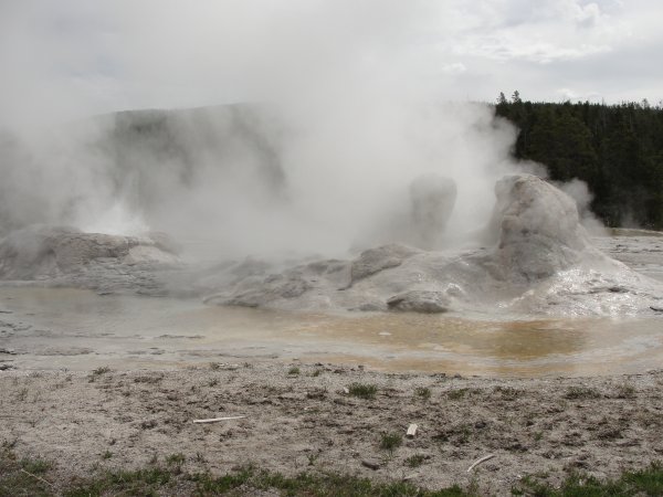 Grotto Geyser